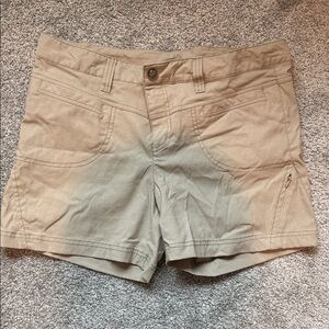 Athleta Tan Women's Cargo Shorts